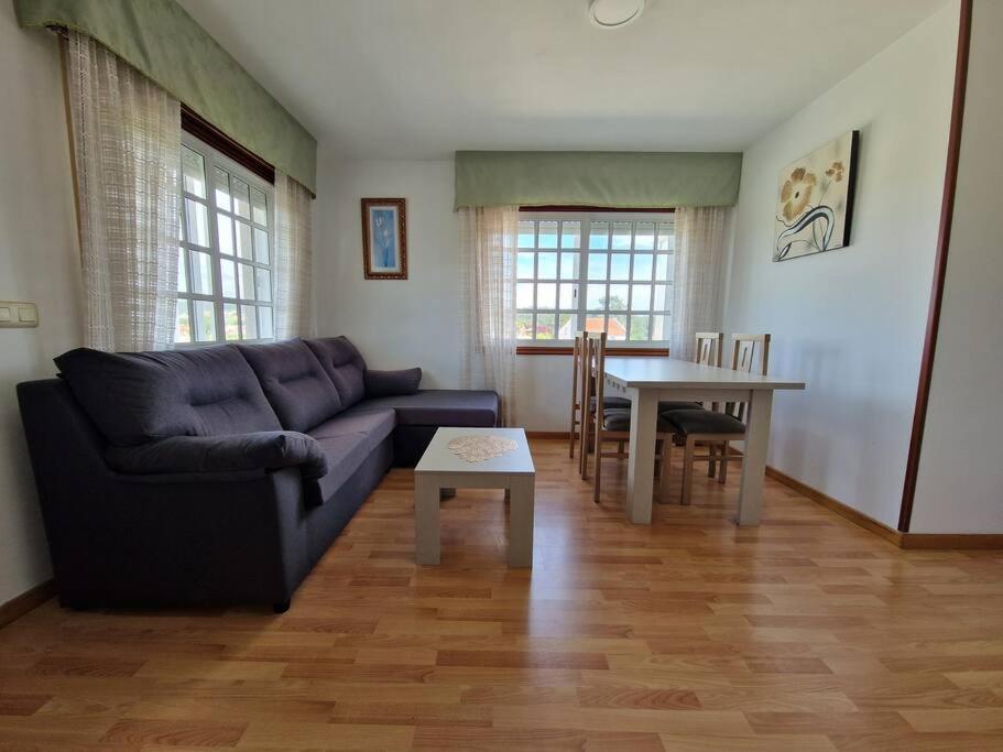 Apartamento Cerca De La Playa Понтеведра Екстериор снимка